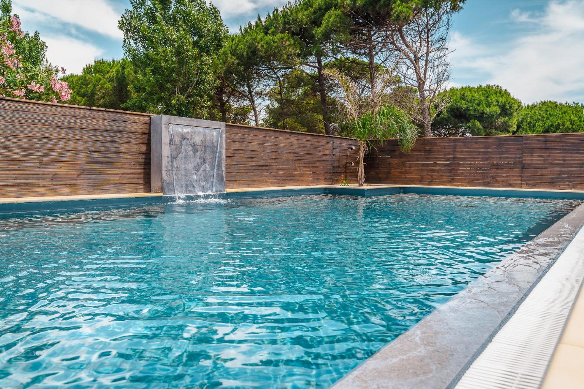 Camping Le Roucan West Vias Εξωτερικό φωτογραφία